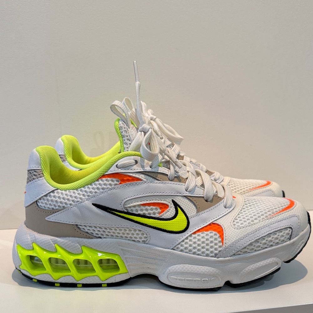 Nike Zoom💥White & Neon Accented Running Sneaker